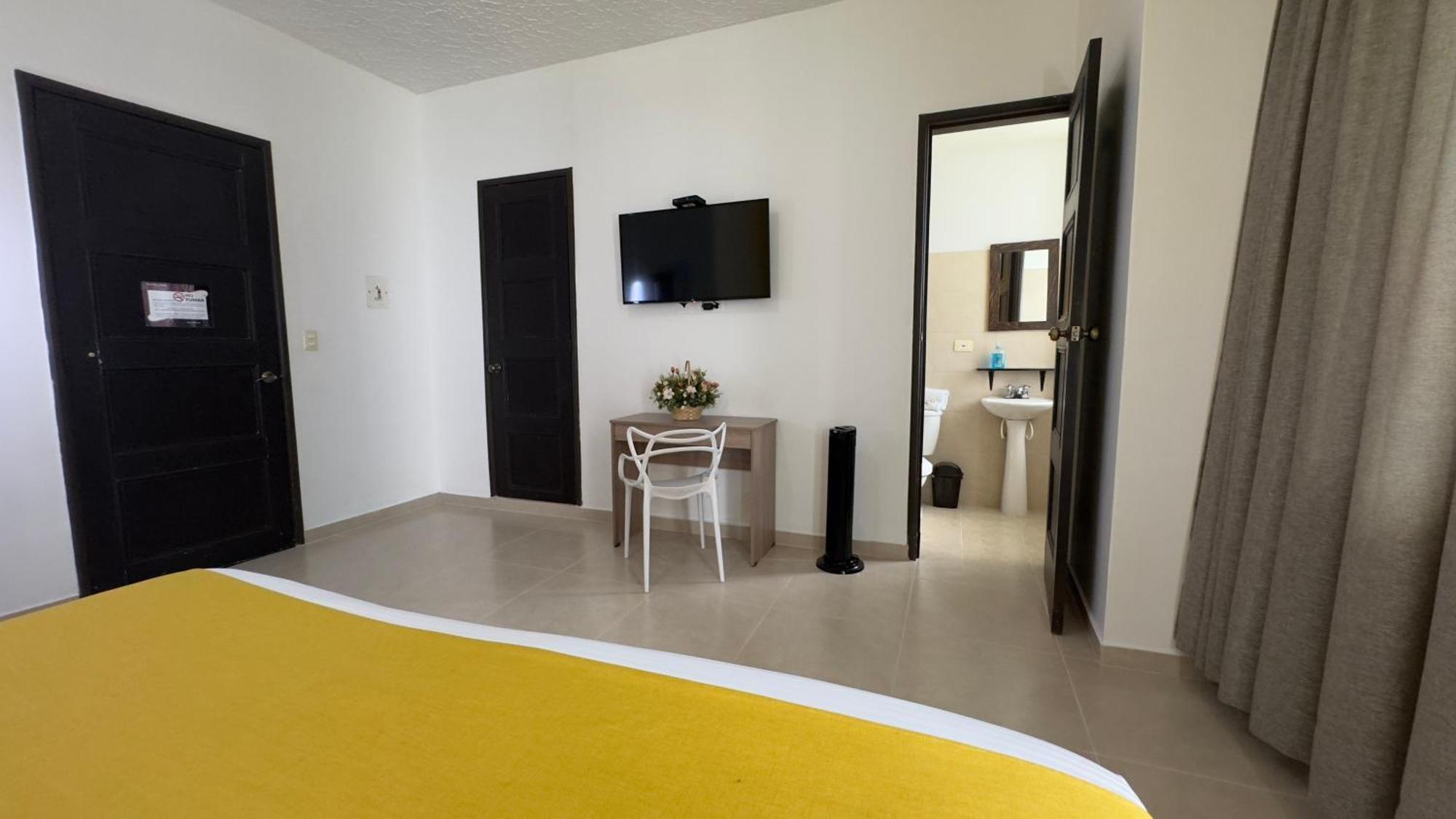 Hotel Cataluna - Soluciones Hoteleras بيريرا المظهر الخارجي الصورة