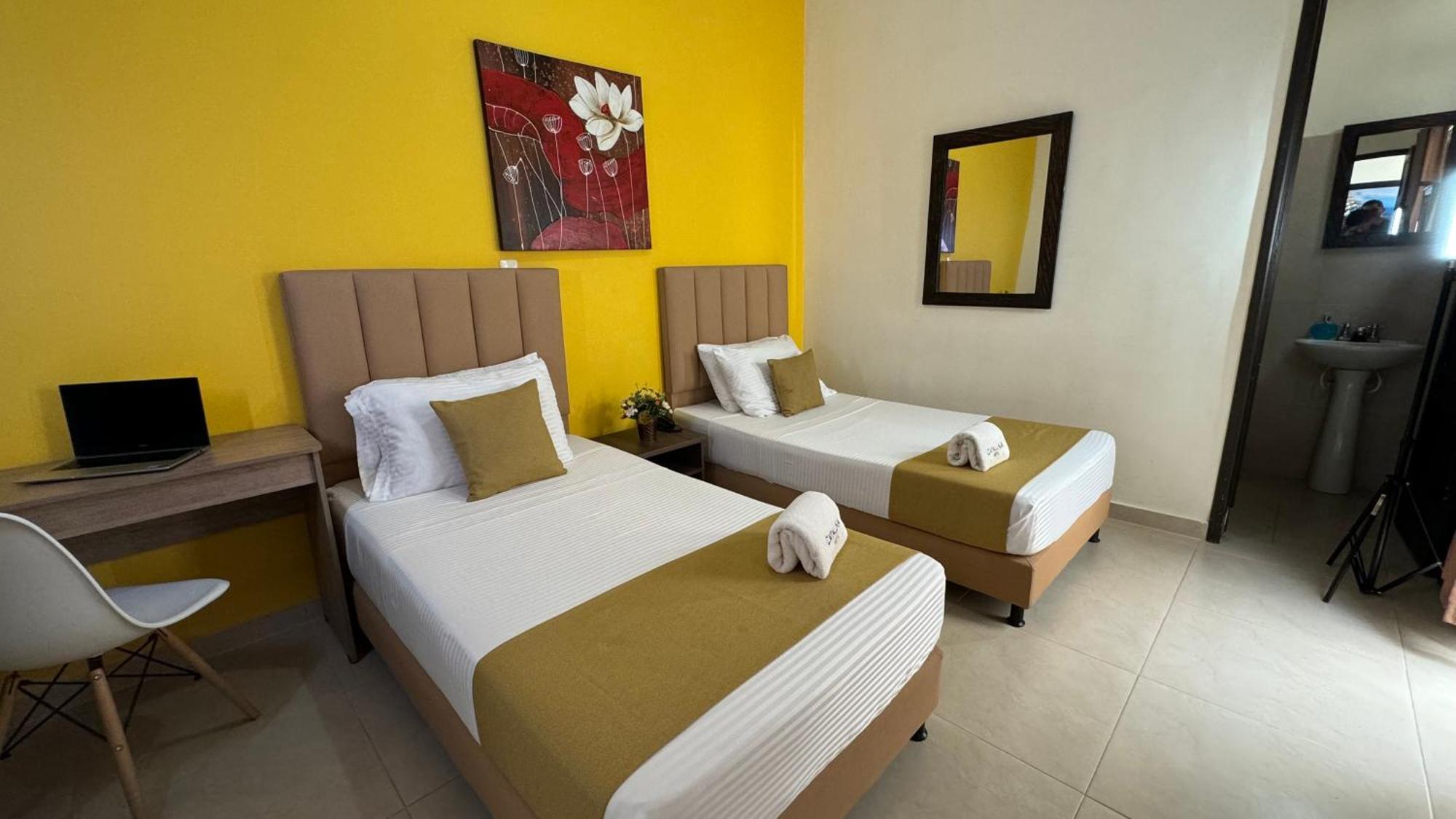 Hotel Cataluna - Soluciones Hoteleras بيريرا المظهر الخارجي الصورة