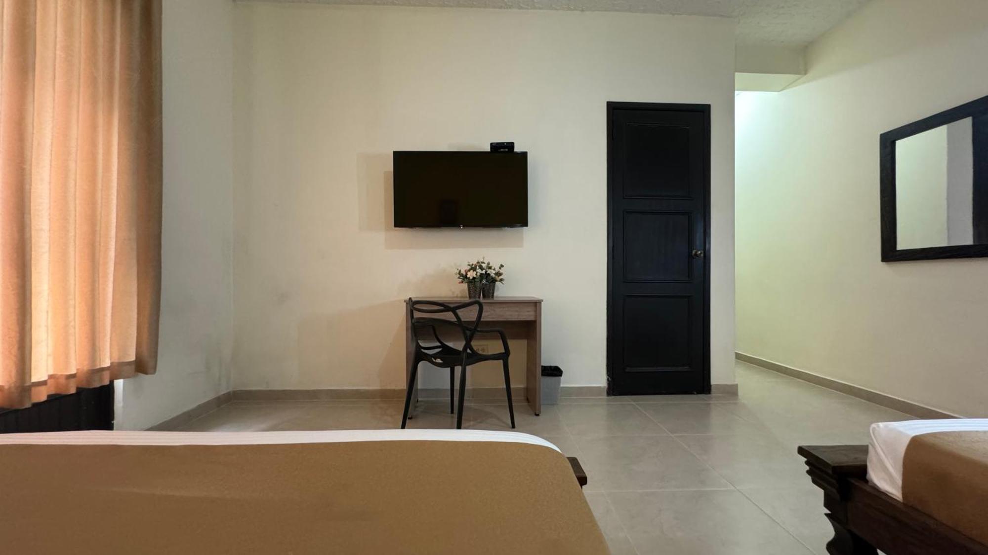 Hotel Cataluna - Soluciones Hoteleras بيريرا المظهر الخارجي الصورة