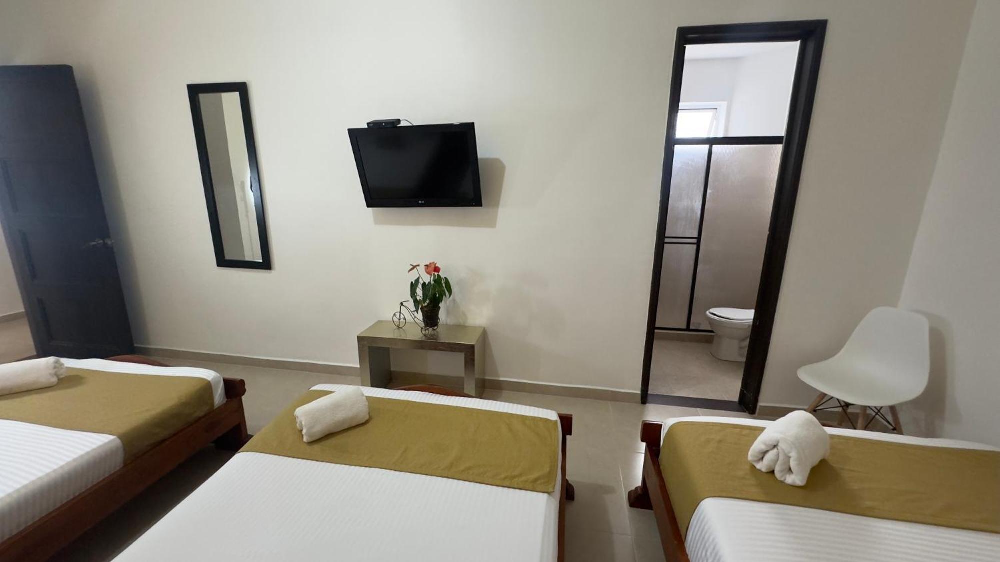 Hotel Cataluna - Soluciones Hoteleras بيريرا المظهر الخارجي الصورة